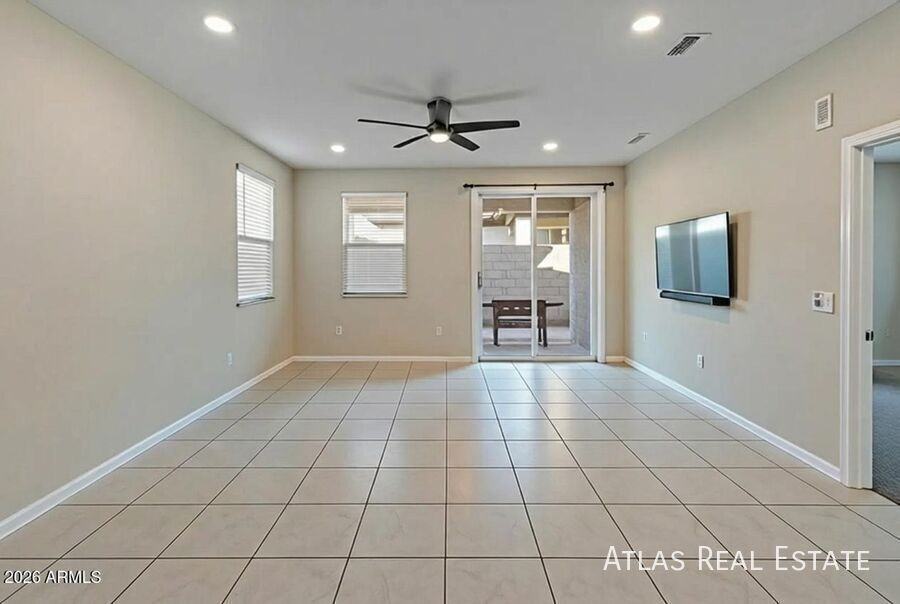 17352 W Country Club Ter - Photo 4 of 24