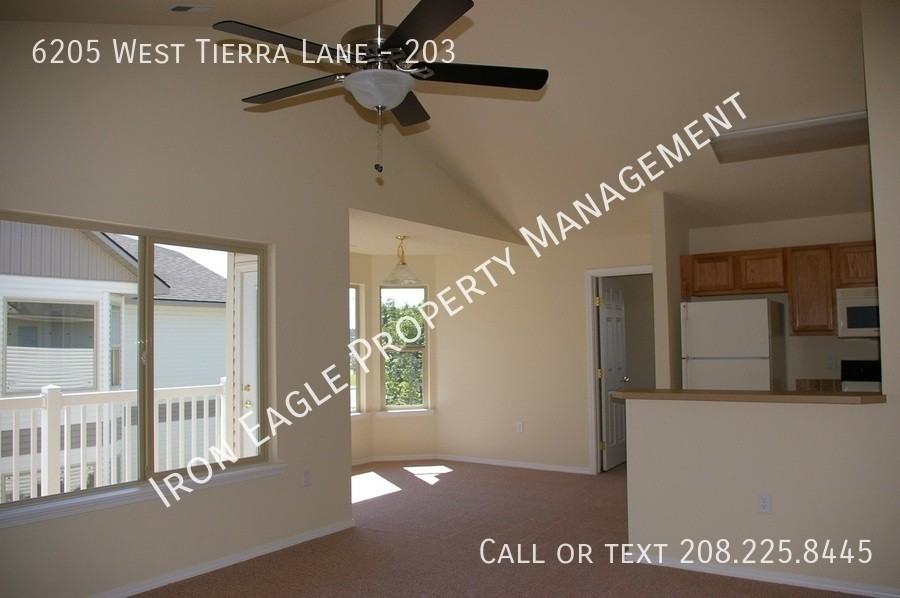 6205 W Tierra Ln - Photo 2 of 8