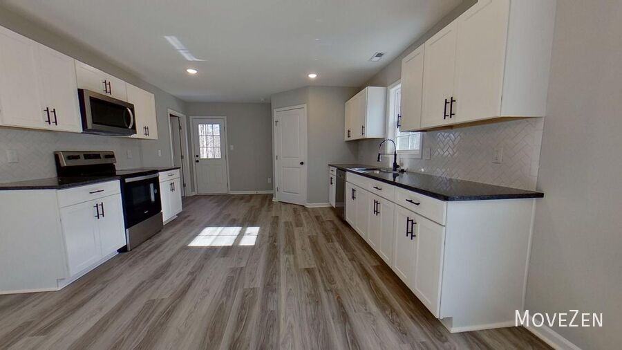 4728 Wait Rd - Photo 7 of 38