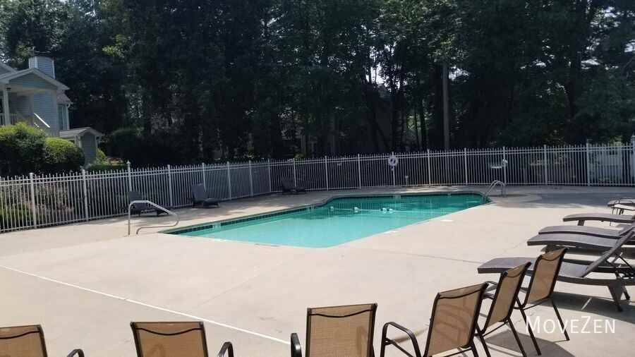 652 Balfour Rd - Photo 6 of 24