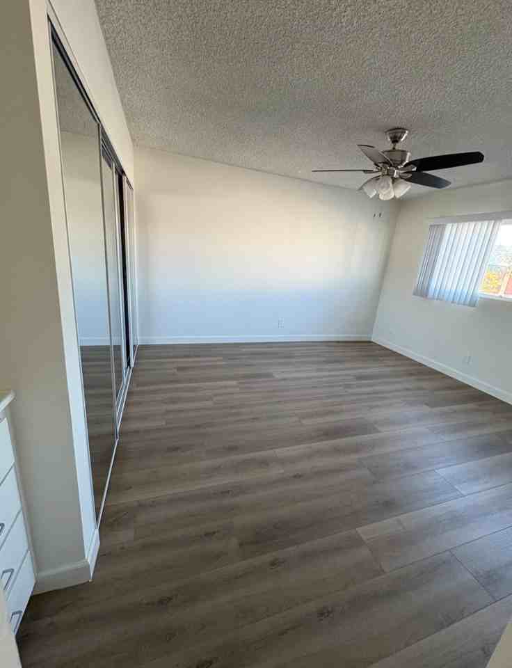 469 West Windsor Road - Photo 5 of 10