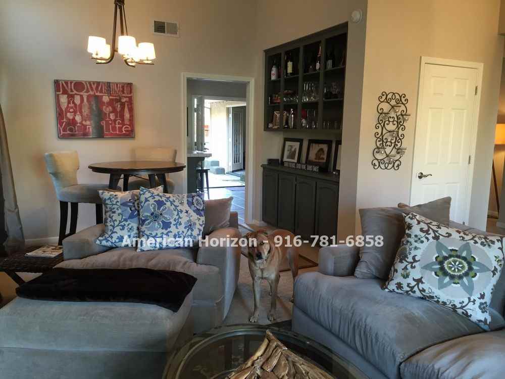 105 Taunton Way - Photo 3 of 35