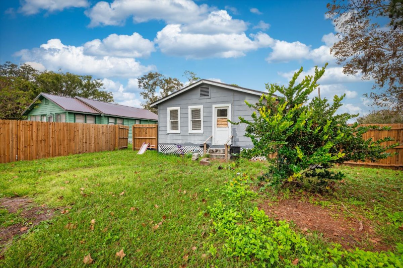 256 Vernis Ave - Photo 7 of 25