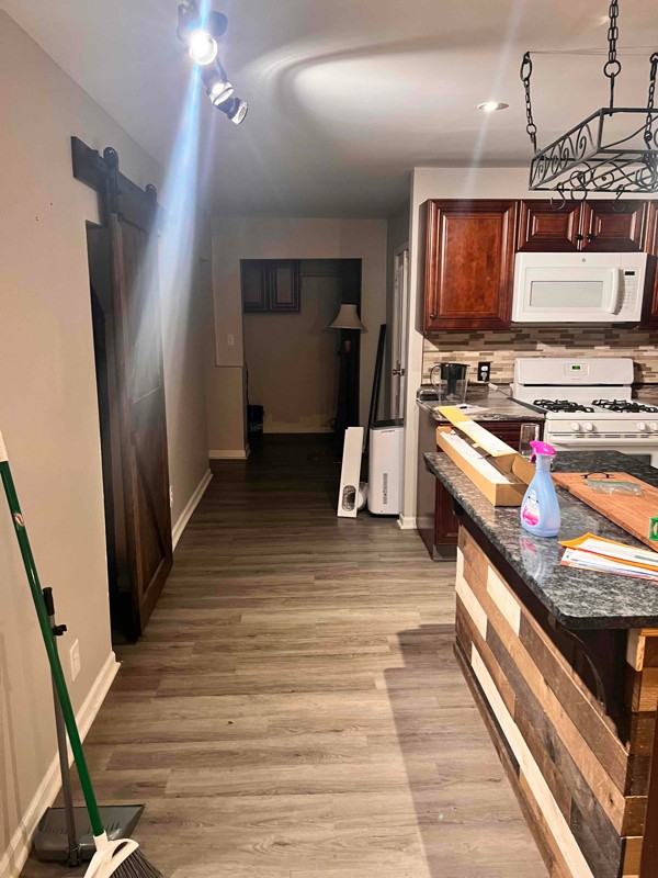 118 N Madison Rd - Photo 2 of 15