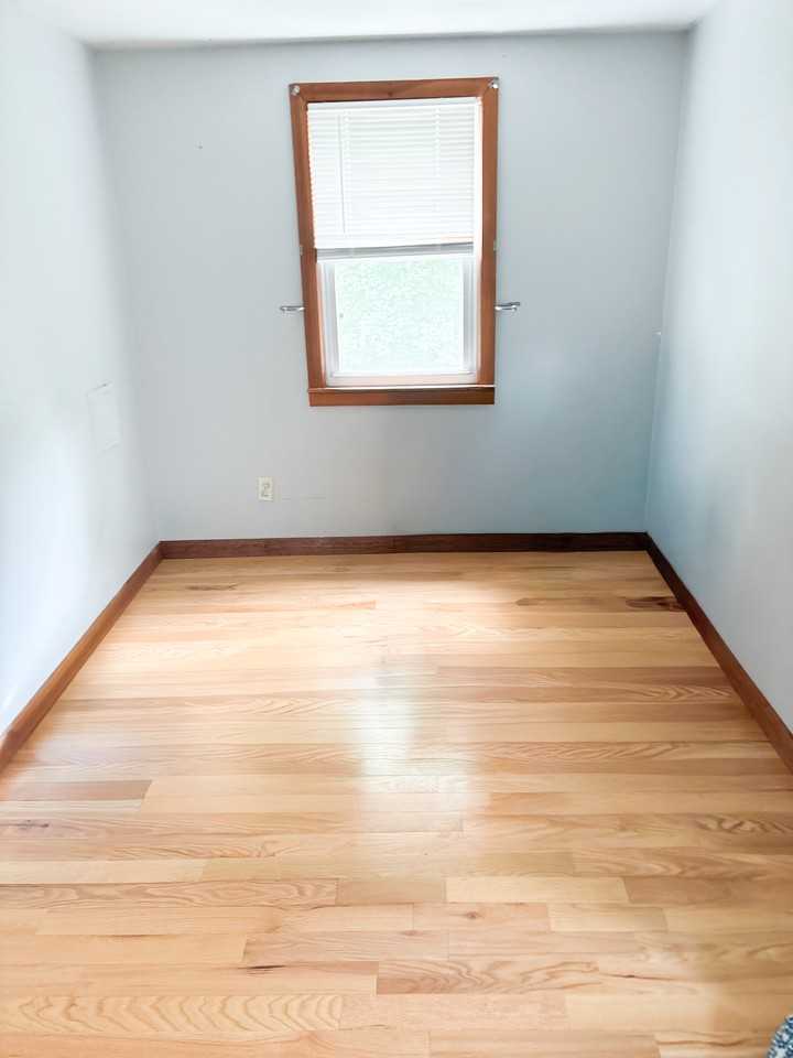 11 Livingstone Ave - Photo 6 of 8