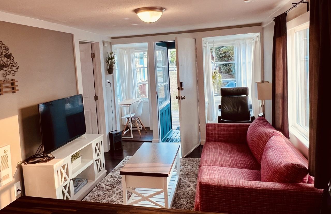 1938 5th St - Photo 2 of 7