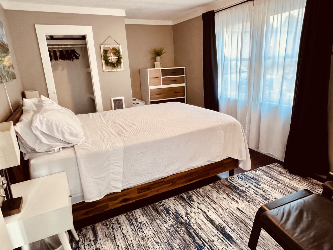 1938 5th St - Photo 3 of 7