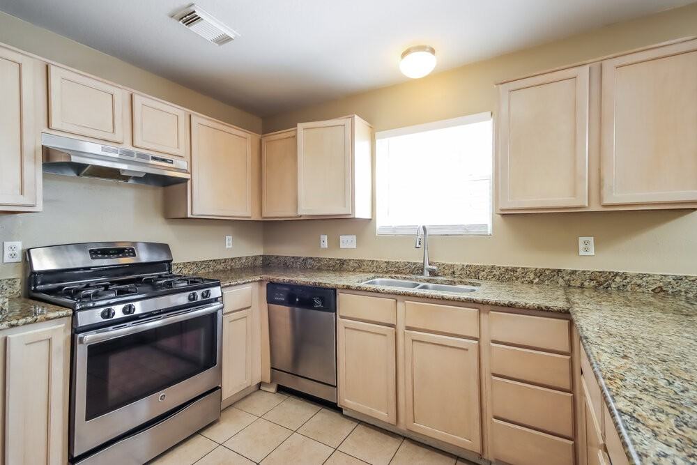 2610 Heatherknoll Dr - Photo 7 of 17
