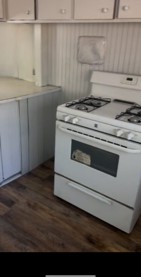 951 N Auburn Ave #5 - Photo 2 of 5