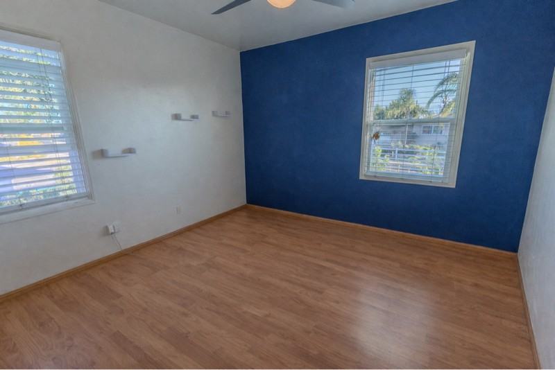 3806 69th St - Photo 6 of 20