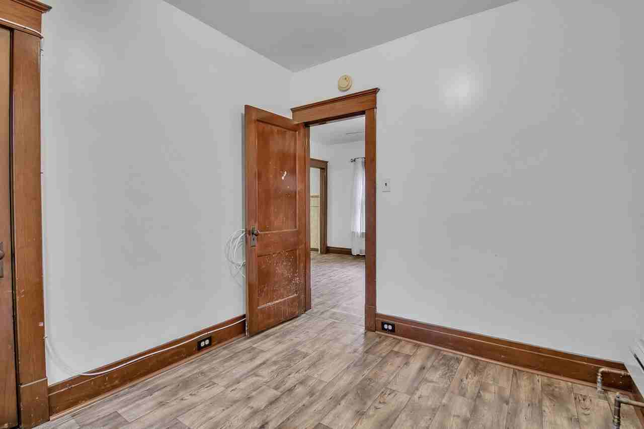 79 Ideal St - Photo 5 of 9