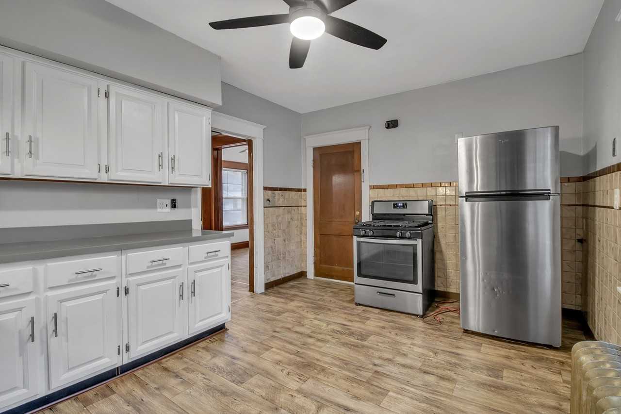 79 Ideal St - Photo 6 of 9