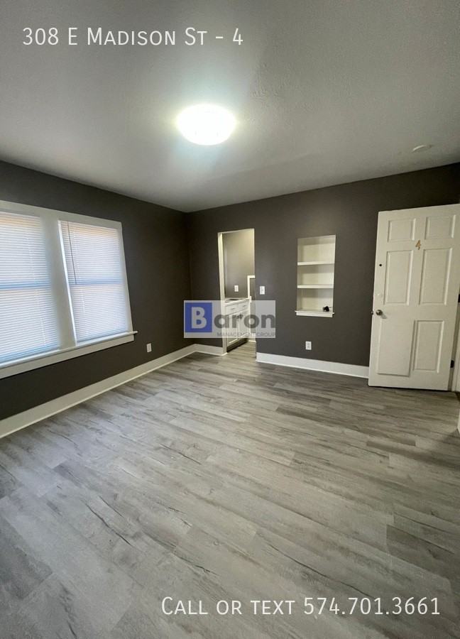 308 E Madison St #4 - Photo 3 of 5