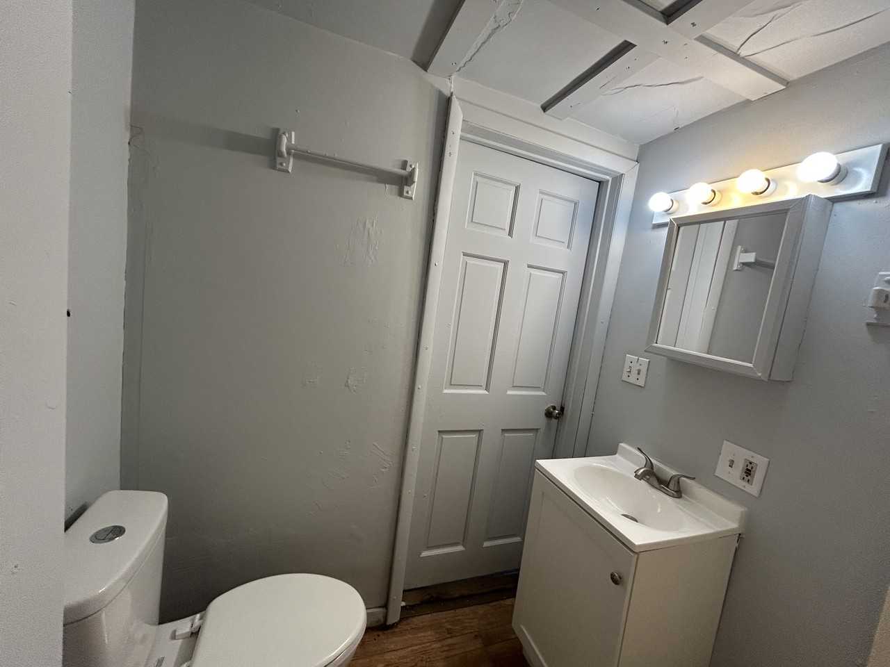 35 Lake St - Photo 5 of 15