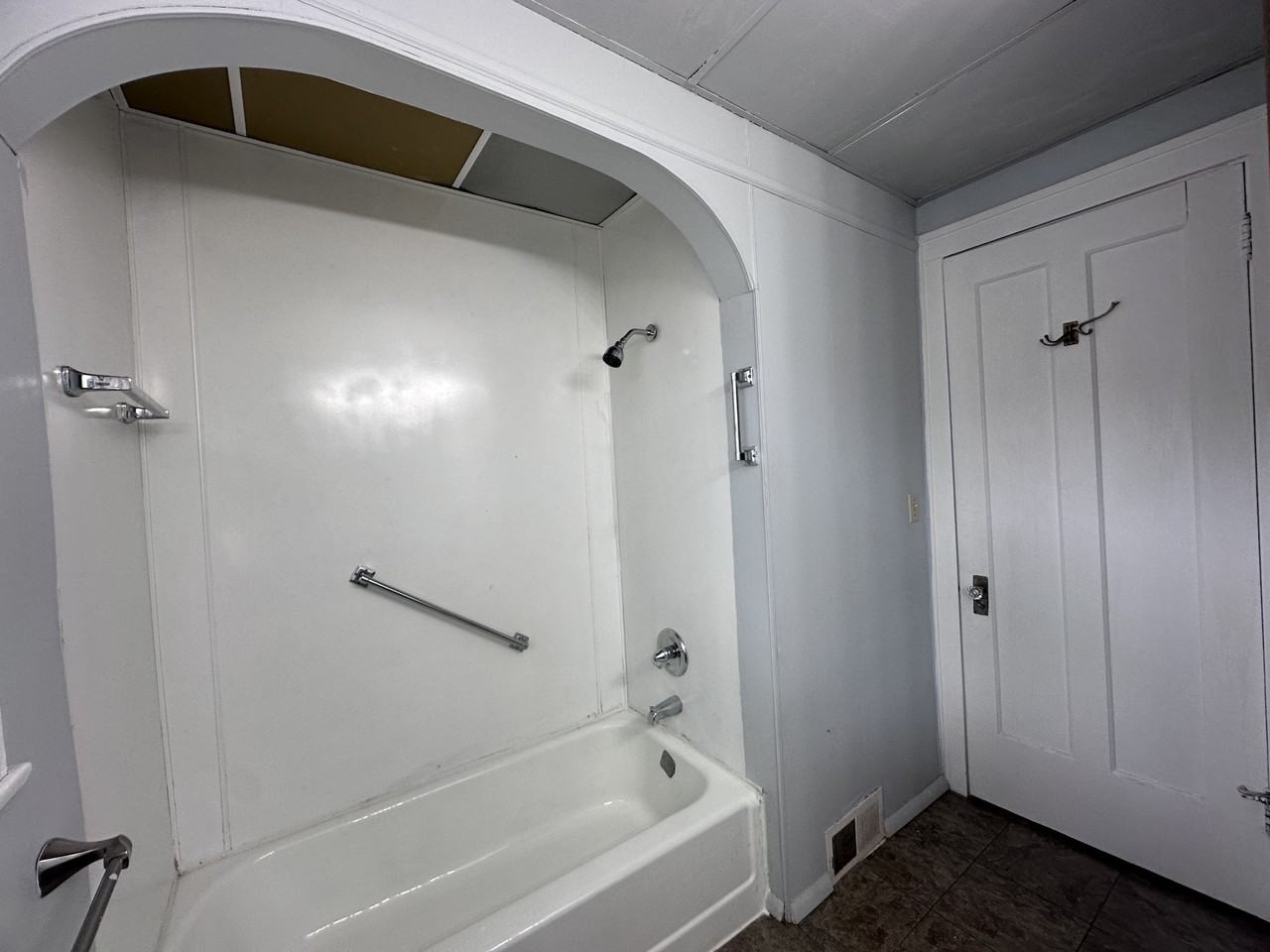 205 W Winter Ave #E - Photo 5 of 19