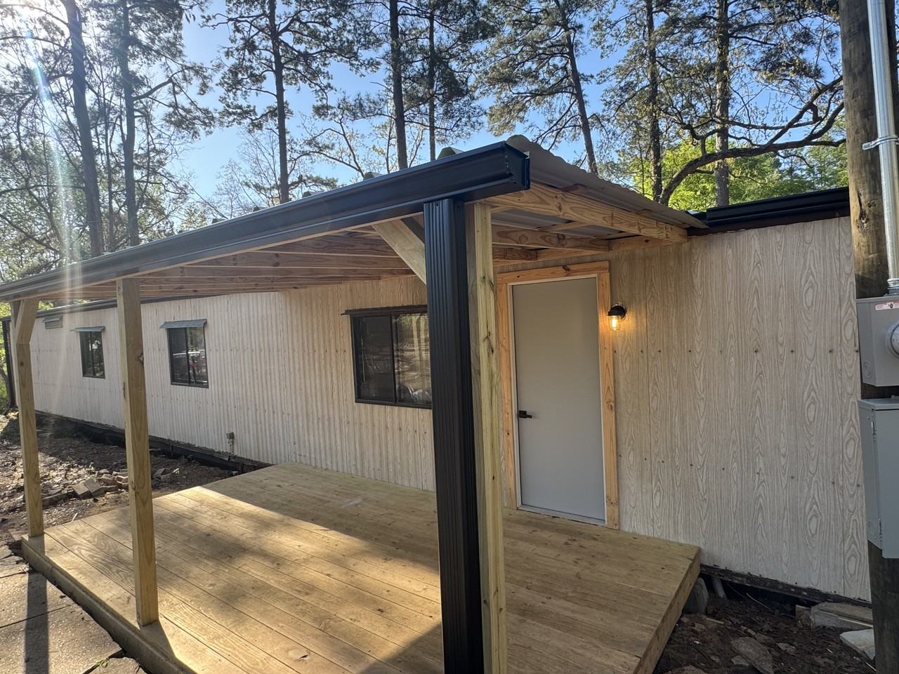 7485 Sturrock Rd - Photo 3 of 15