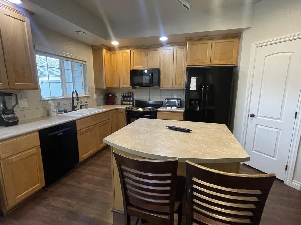 3814 Rock Creek Dr - Photo 7 of 28