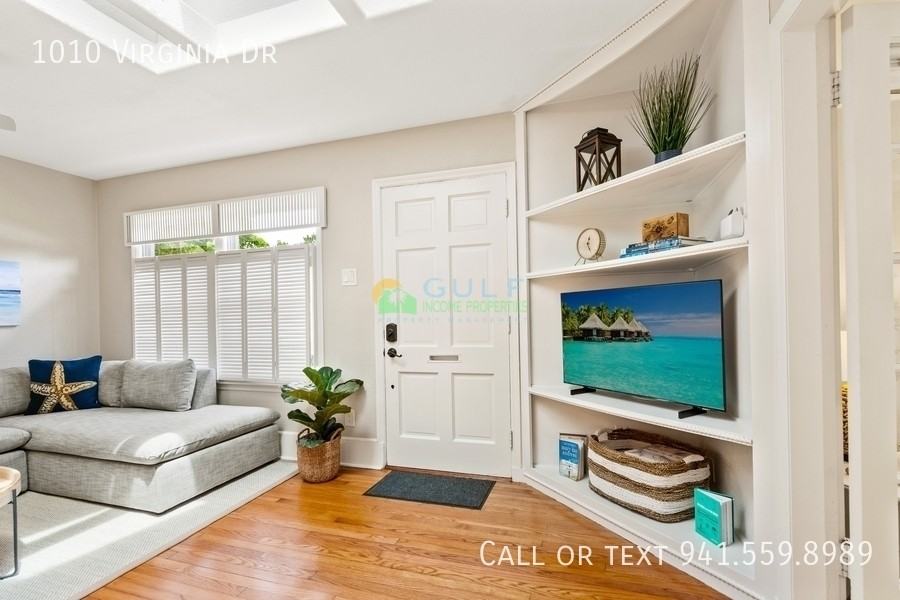 1010 Virginia Dr - Photo 3 of 36