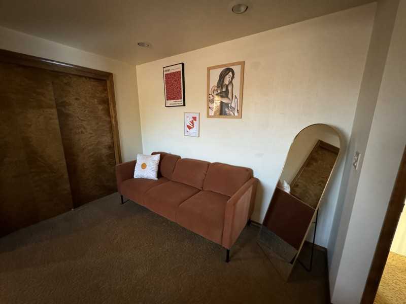 550 N Weaver Ave - Photo 2 of 12