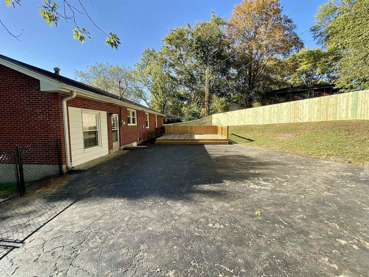 2322 Cabin Hill Rd - Photo 7 of 14