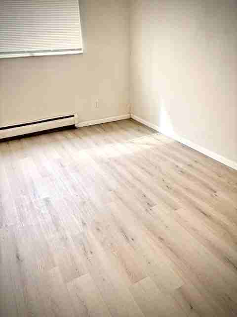 2324 Iroll Ave #2 - Photo 3 of 8