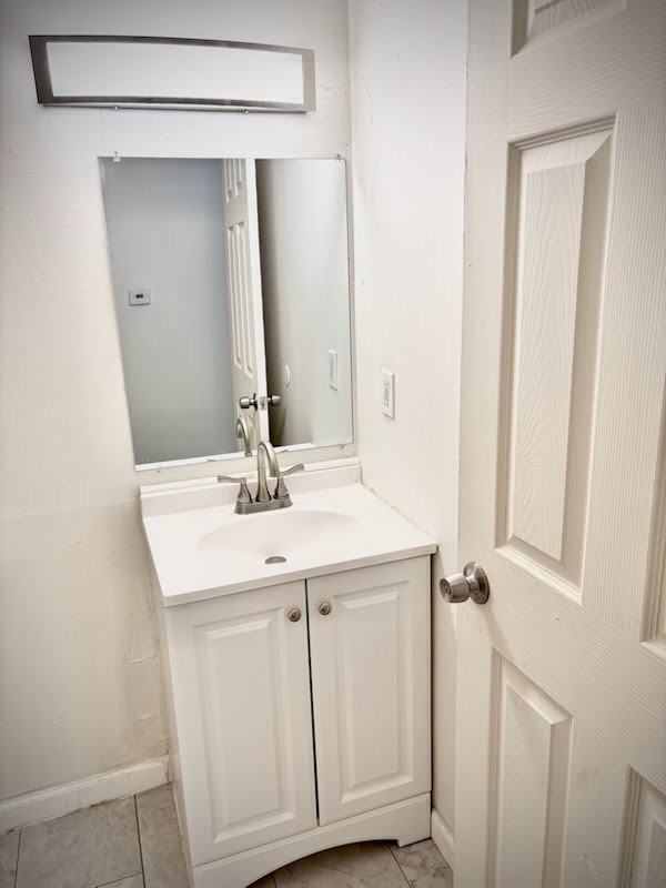 2324 Iroll Ave #2 - Photo 6 of 8