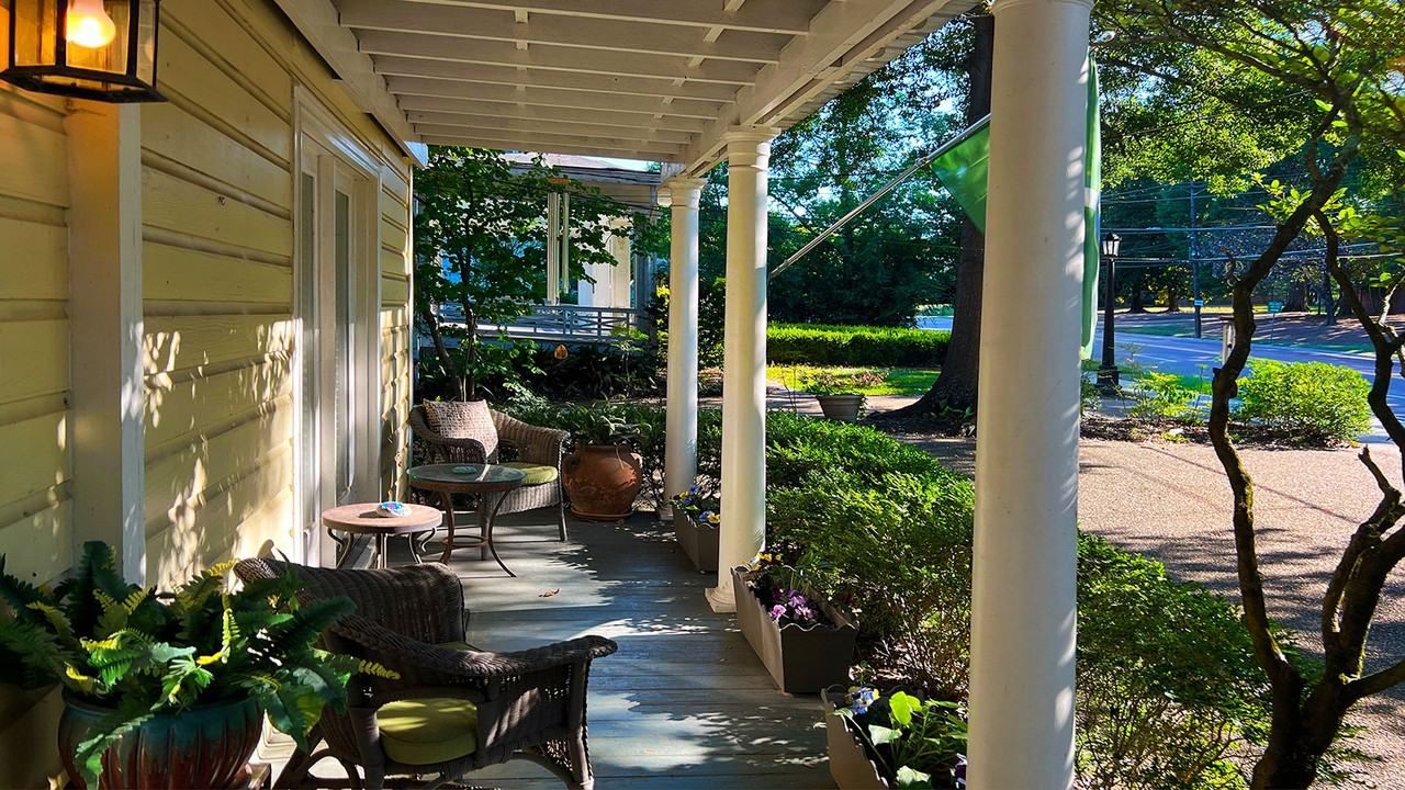 1710 N State St - Photo 2 of 20