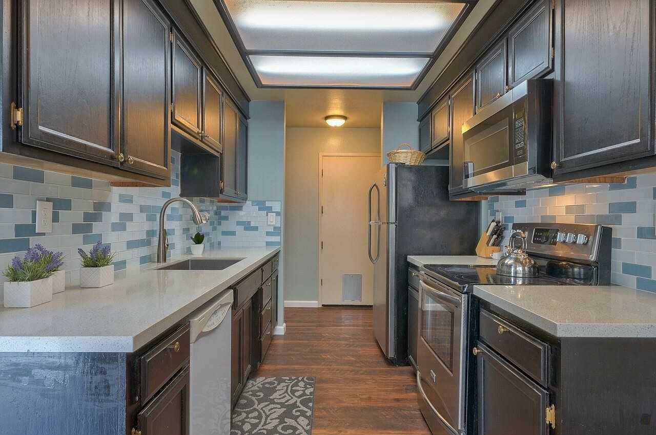 245 Massolo Ct - Photo 7 of 14