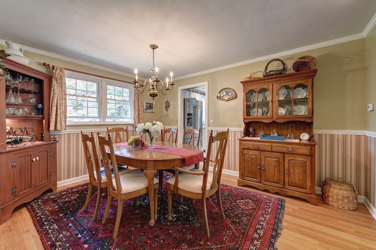 21 Valentine Rd - Photo 7 of 16