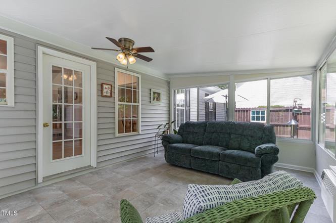 105 Fox Den Ct - Photo 5 of 20