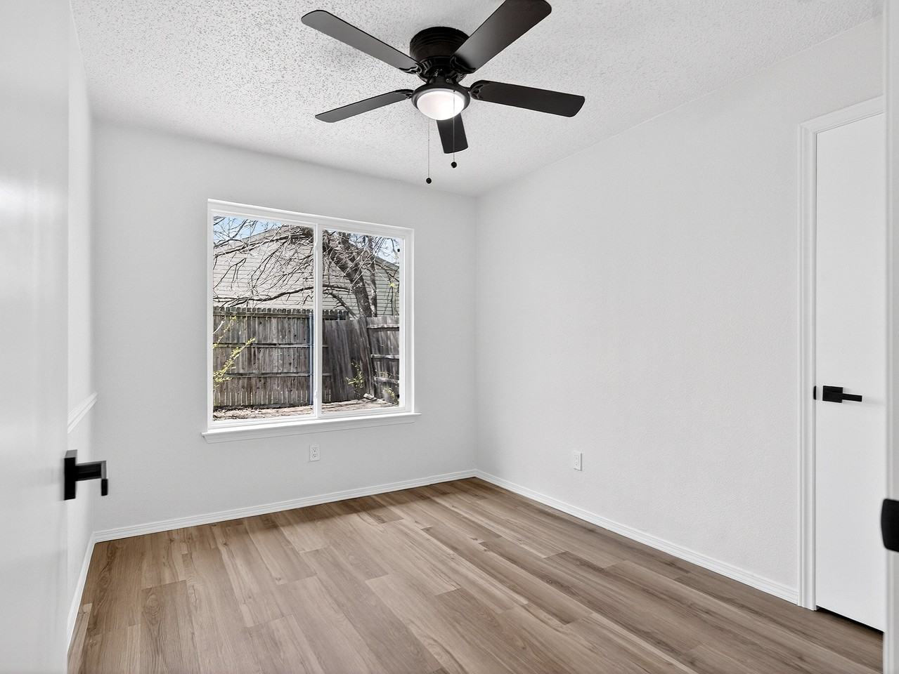 3808 Glover Dr - Photo 3 of 20