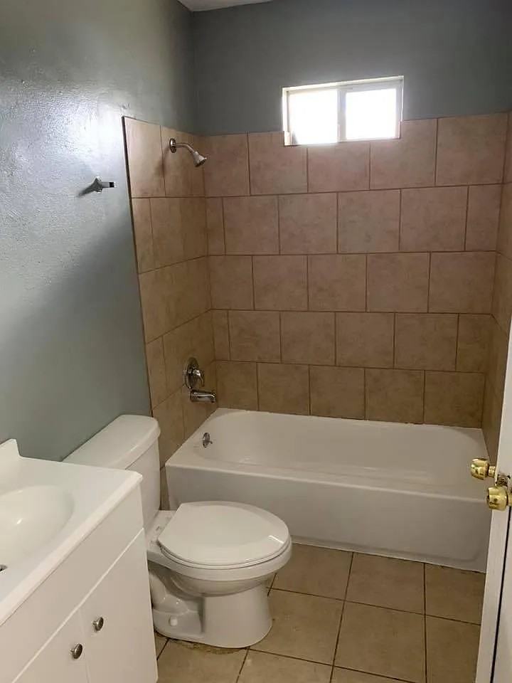 426 Koehler Ct - Photo 6 of 10