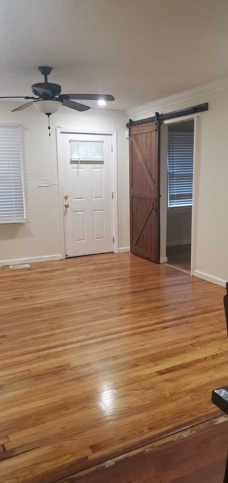 3072 Lone Oak Ave Sw - Photo 2 of 11