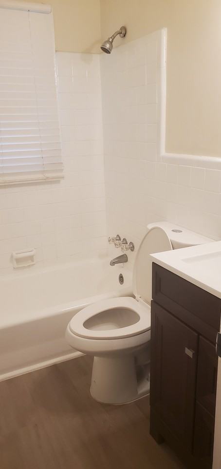 3072 Lone Oak Ave Sw - Photo 6 of 11