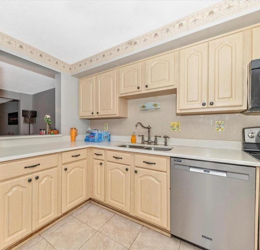 12461 Quail Woods Dr - Photo 5 of 24