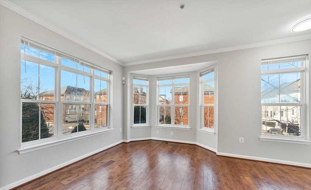 5529 Lanier Ave - Photo 4 of 19