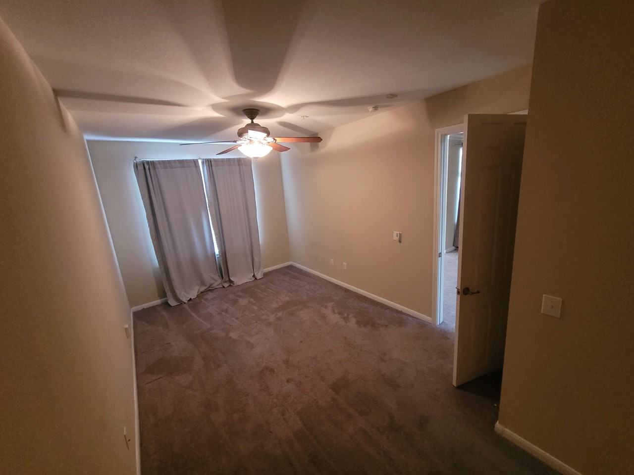 7575 Kirby Dr #1110 - Photo 4 of 9