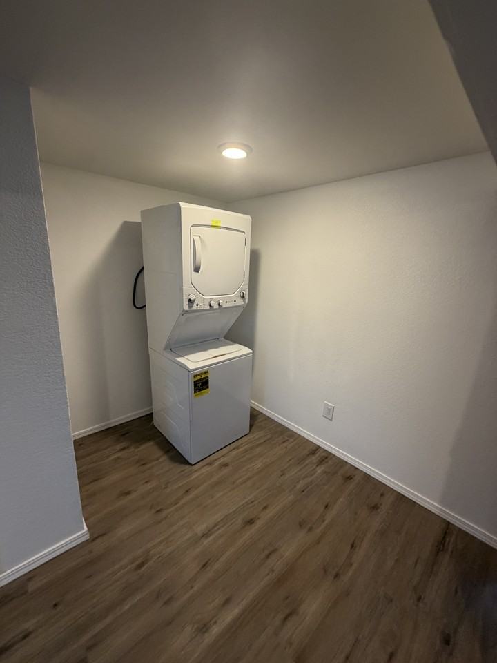 716 N 18th St #5 - Photo 4 of 5