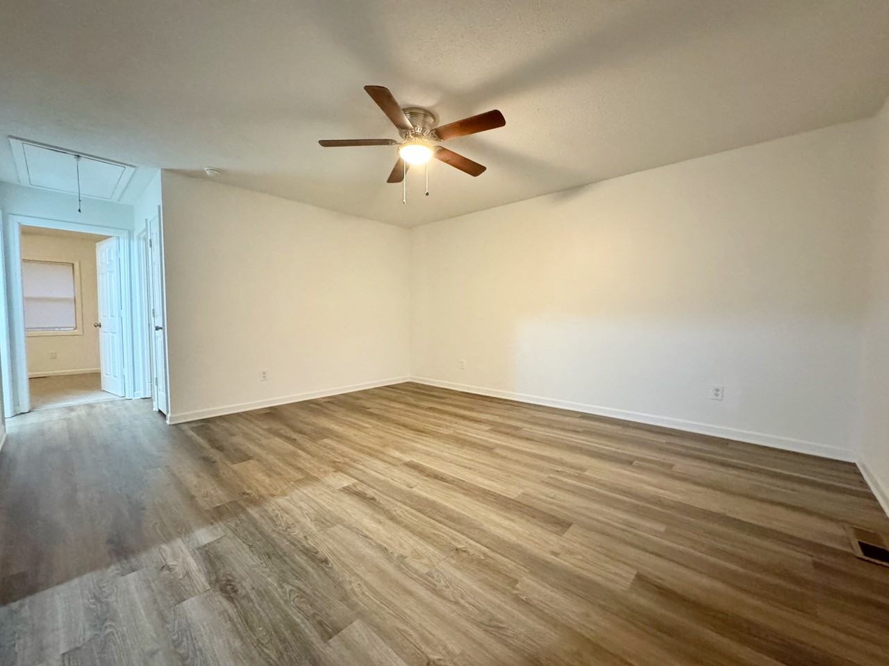 306 Jones Ave - Photo 4 of 8