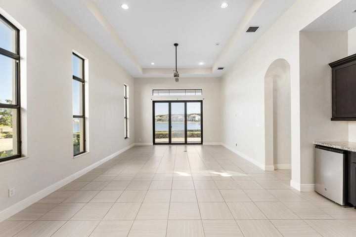 241 Se Fascino Cir - Photo 5 of 7