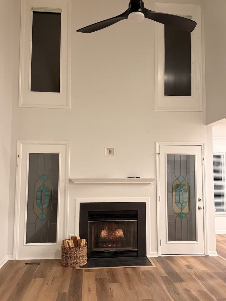 1423 Mahonia Ct - Photo 4 of 20