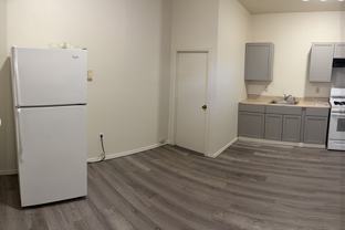 437 3rd St #437B - Photo 1 of 1