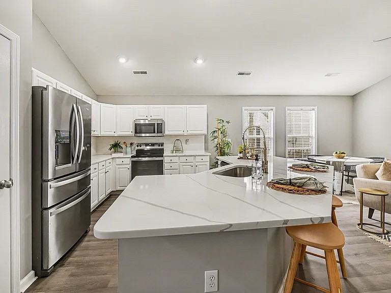 3416 Wellesley Ct - Photo 6 of 20