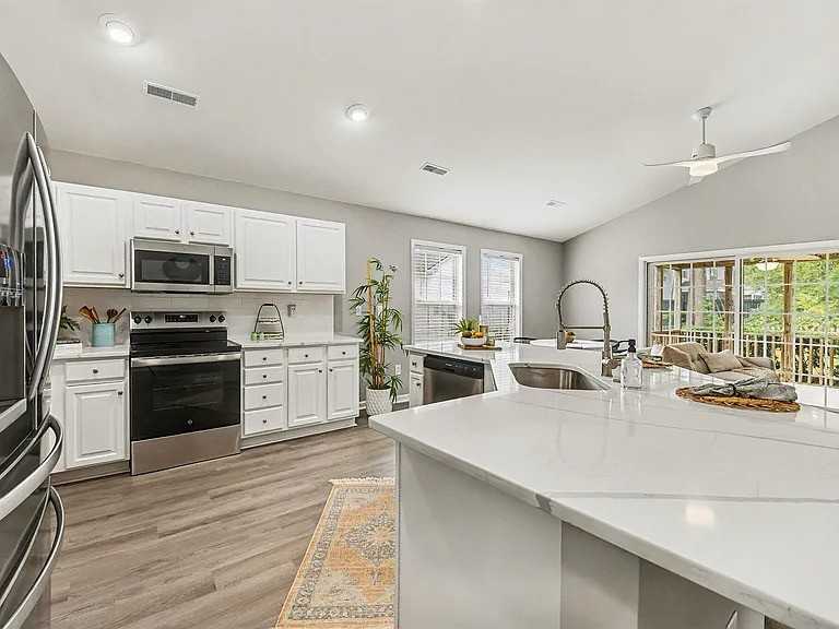 3416 Wellesley Ct - Photo 7 of 20