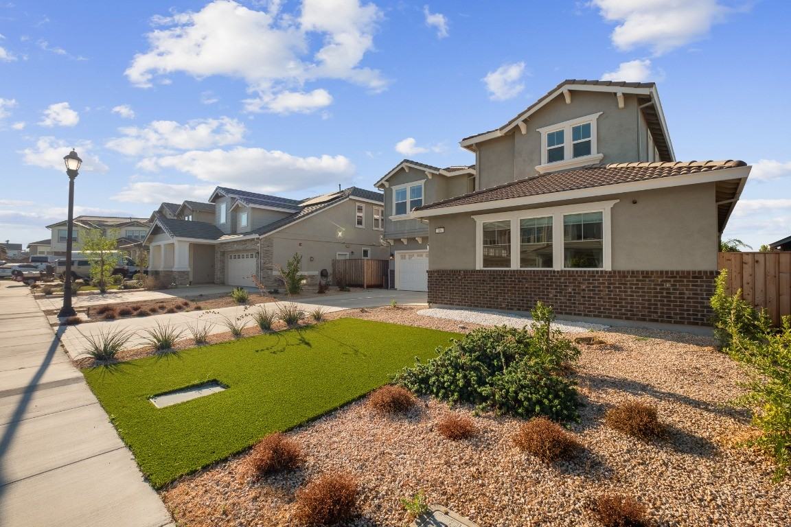 16 Riverwood Ct #NA - Photo 3 of 31