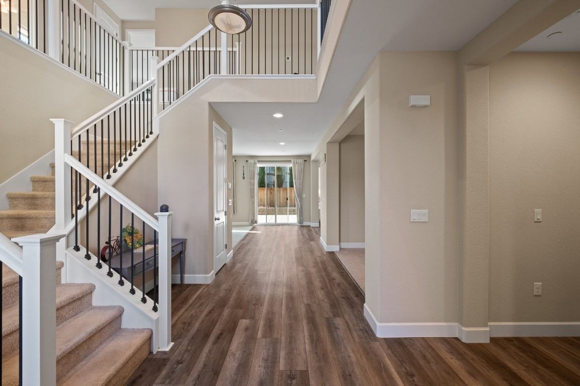 16 Riverwood Ct #NA - Photo 4 of 31