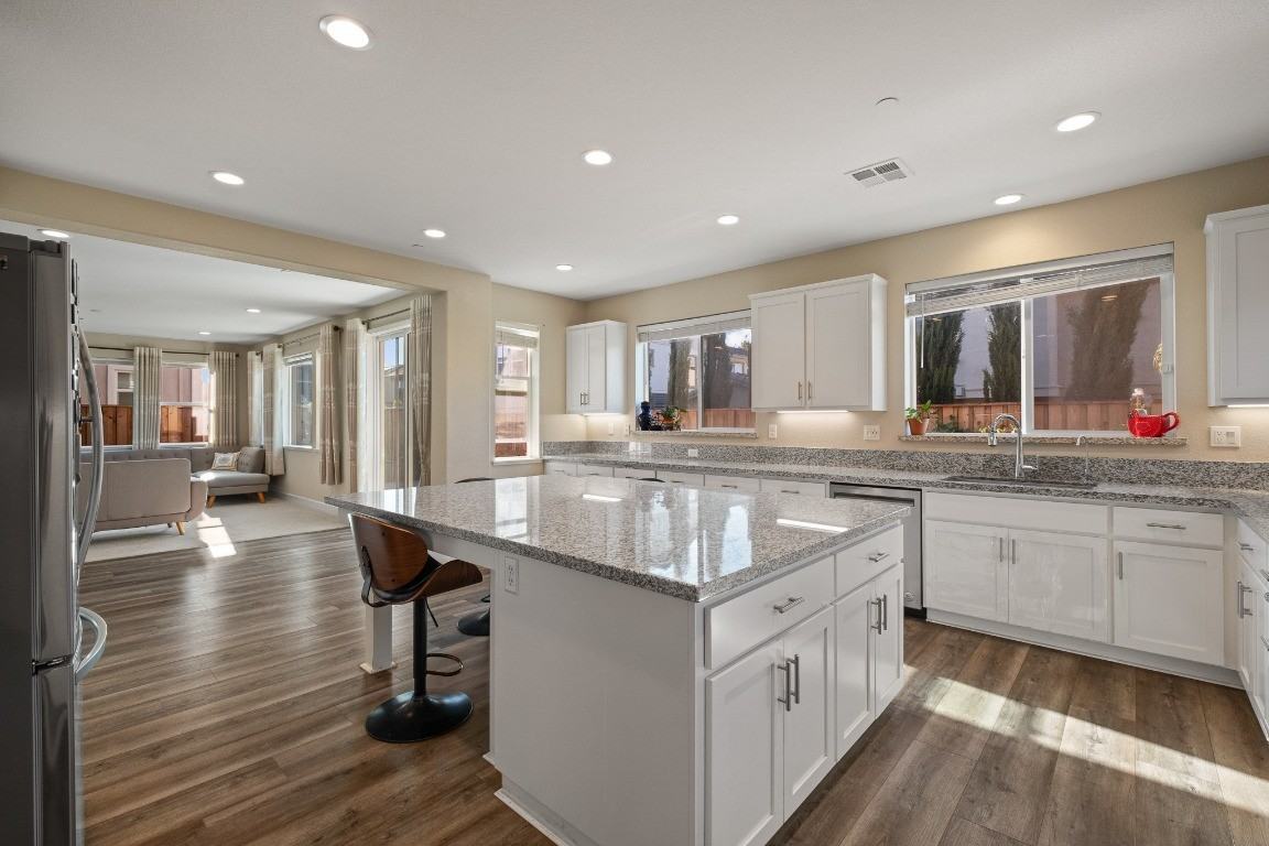 16 Riverwood Ct #NA - Photo 6 of 31