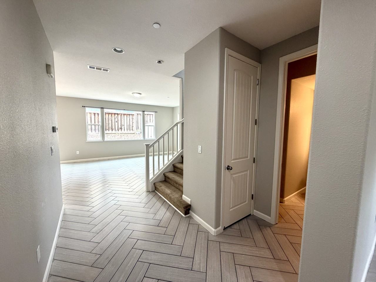 1607 Roma Dr #NA - Photo 4 of 36