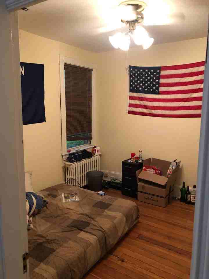 403 Seward Sq Se #1 - Photo 5 of 8