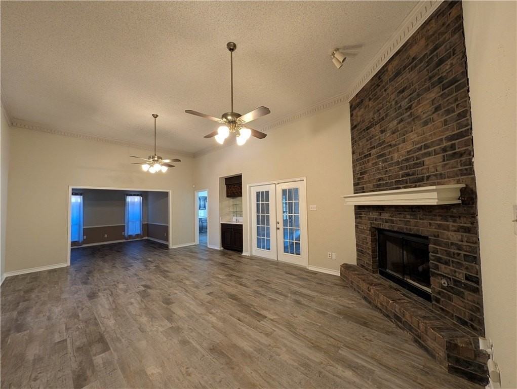 4621 Constance St - Photo 3 of 19